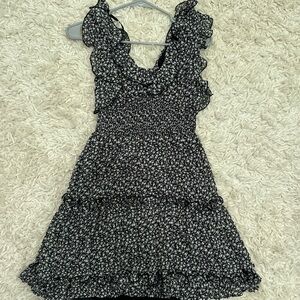 GiGi’s Boutique, Size Medium